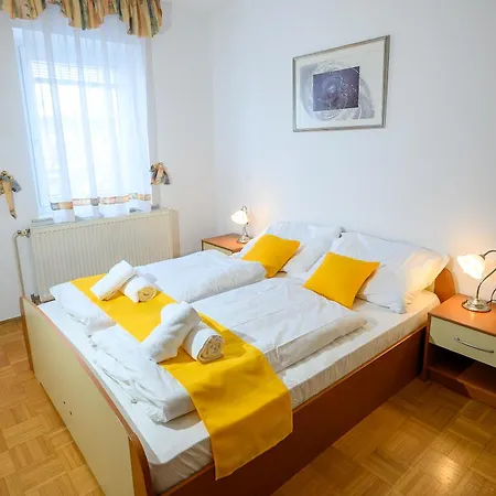 And In Kozjanski Park Guest house 3*