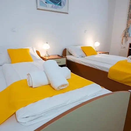 And In Kozjanski Park Guest house 3*